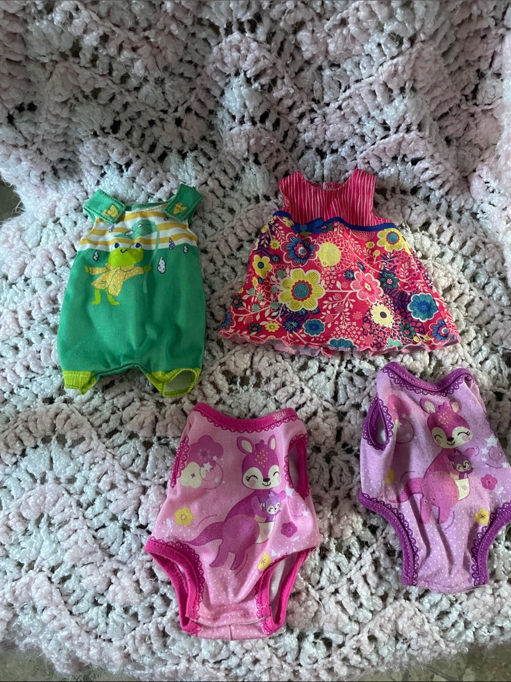 Baby Alive Doll outfit lot of 4 outfits
